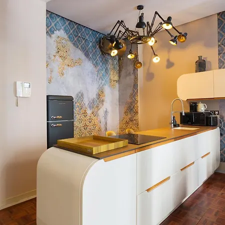 Apartment Balcones De Larios: Beautiful Balconies Next To Plaza De La Constitucion *