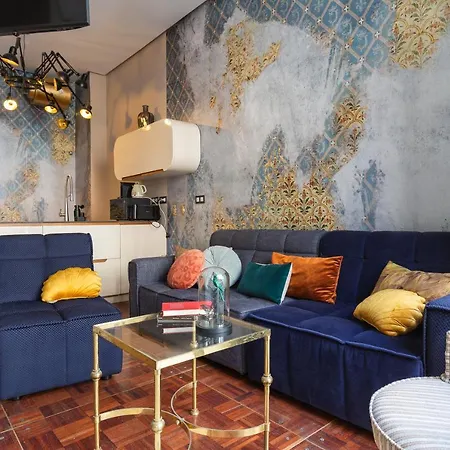 Apartment Balcones De Larios: Beautiful Balconies Next To Plaza De La Constitucion Malaga
